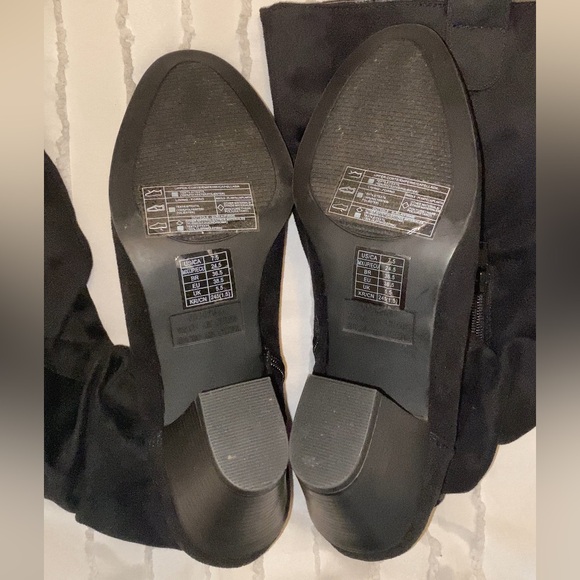 Forever 21 Women's Black Knee-High Boots Size: 7.5 - Picture 2 of 2